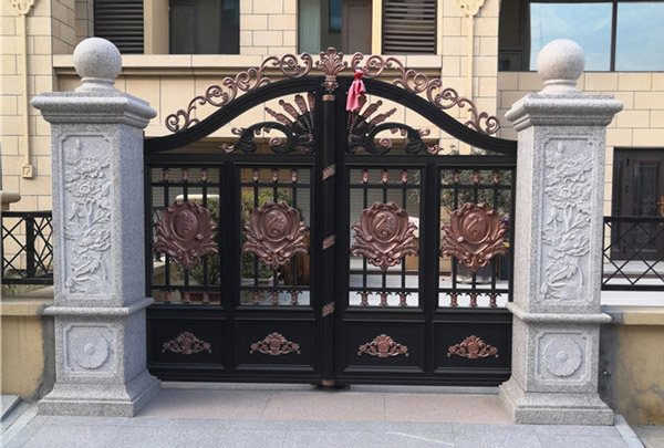 沈陽銅門加工服務：品質與工藝的細膩呈現